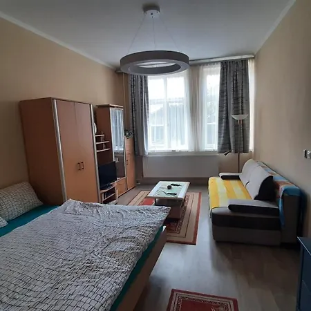 Vár-lak Kőszeg