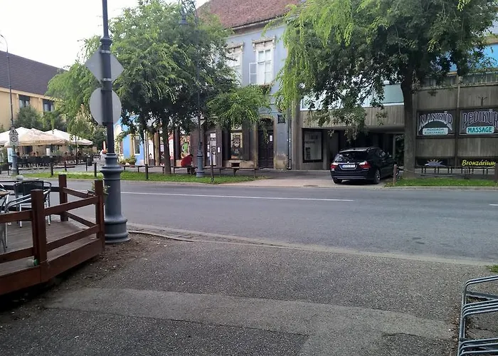 Var-lak Kőszeg